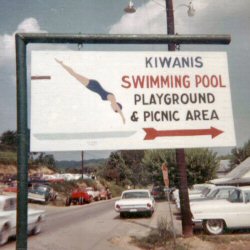Kiwanis Pool Sign